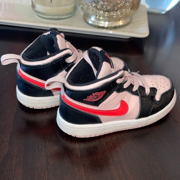 JORDAN 1 MID sneakers tennis shoes - Picture 3 of 6